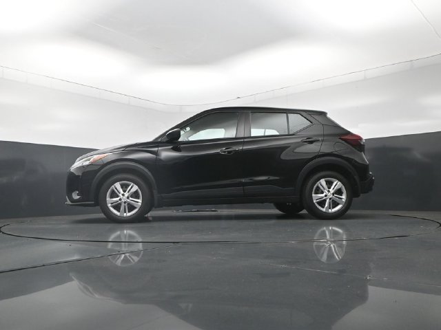 Certified 2025 Nissan Kicks Play S FWD image 34