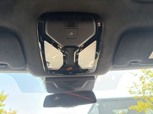 Used 2023 BMW XM AWD/4WD image 25