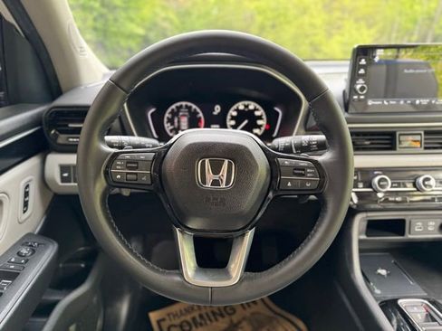 Used 2024 Honda Pilot Touring image 20