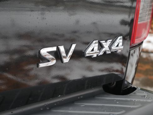 Used 2017 Nissan Frontier SV w/ Moonroof Package image 18