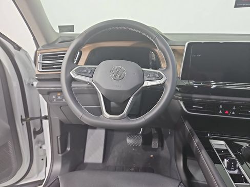 New 2026 Volkswagen Atlas SE AWD/4WD image 13