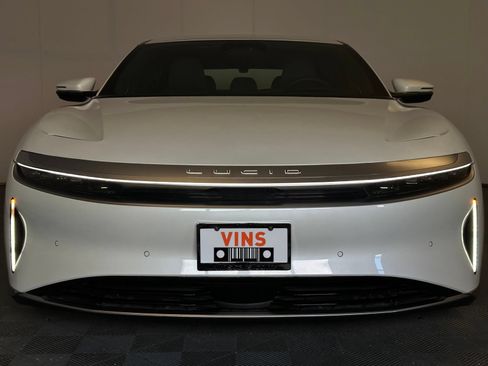 Used 2025 Lucid Air Touring AWD/4WD image 23