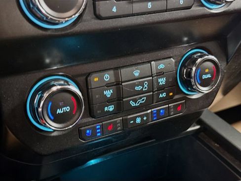 Used 2019 Ford F150 Lariat AWD/4WD image 17