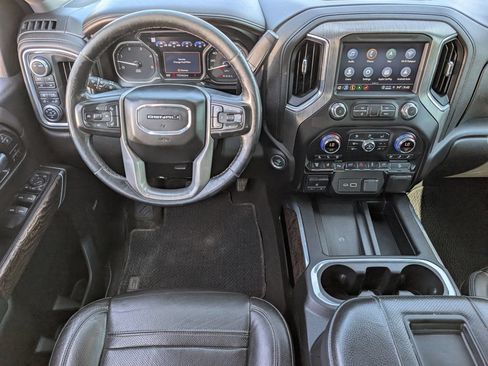 Used 2022 GMC Sierra 2500 Denali w/ Denali Ultimate Package AWD/4WD image 11