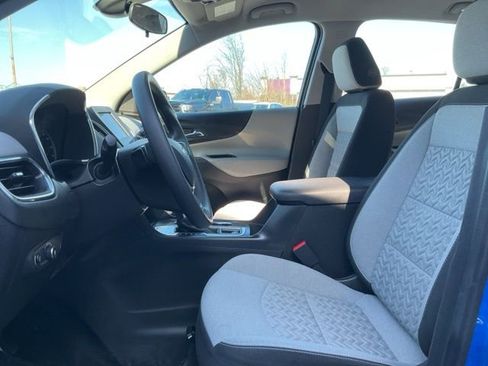Certified 2024 Chevrolet Equinox LS FWD image 2