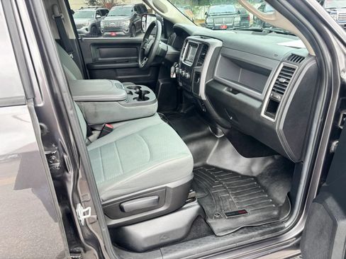 Used 2014 RAM 1500 Express AWD/4WD image 18