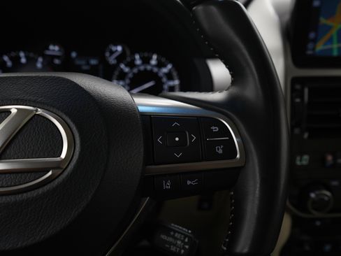 Used 2022 Lexus GX 460 Premium w/ Accessory Package AWD/4WD image 27