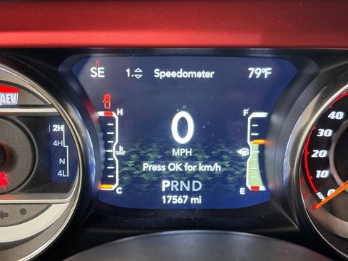 Used 2023 Jeep Gladiator Rubicon w/ Cold Weather Group AWD/4WD image 32