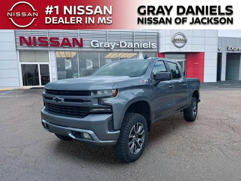 Used 2020 Chevrolet Silverado 1500 RST AWD/4WD image 3