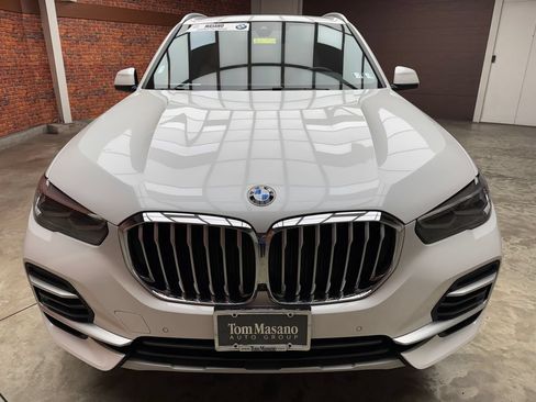 Used 2022 BMW X5 xDrive40i w/ Premium Package AWD/4WD image 9