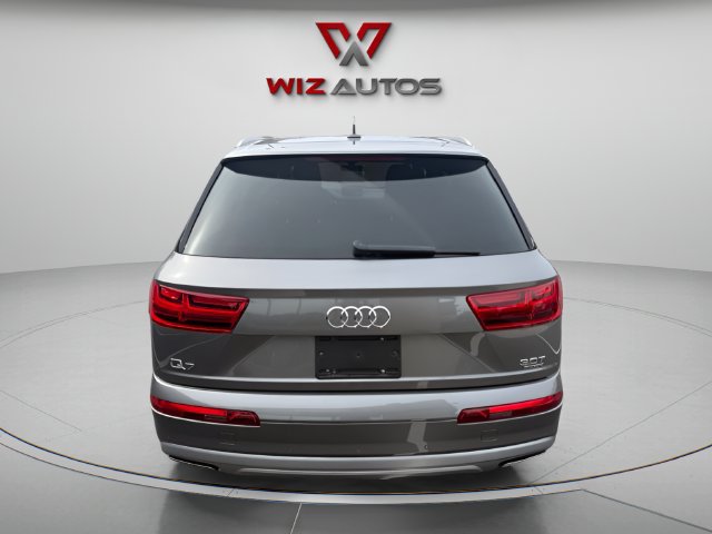 Used 2017 Audi Q7 3.0T Prestige AWD/4WD image 3