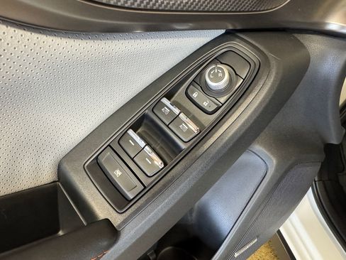 Used 2023 Subaru Crosstrek 2.5i Limited AWD/4WD image 19