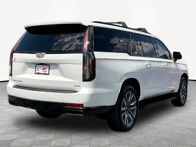 Used 2022 Cadillac Escalade ESV Sport RWD image 7