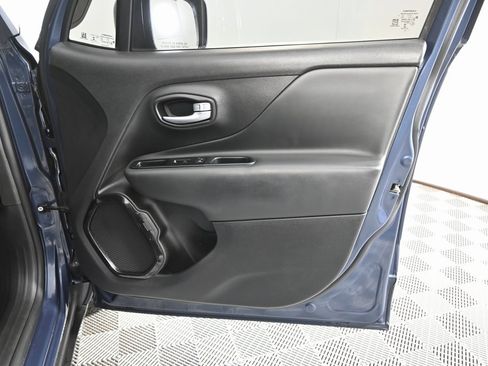 Used 2020 Jeep Renegade Altitude image 12