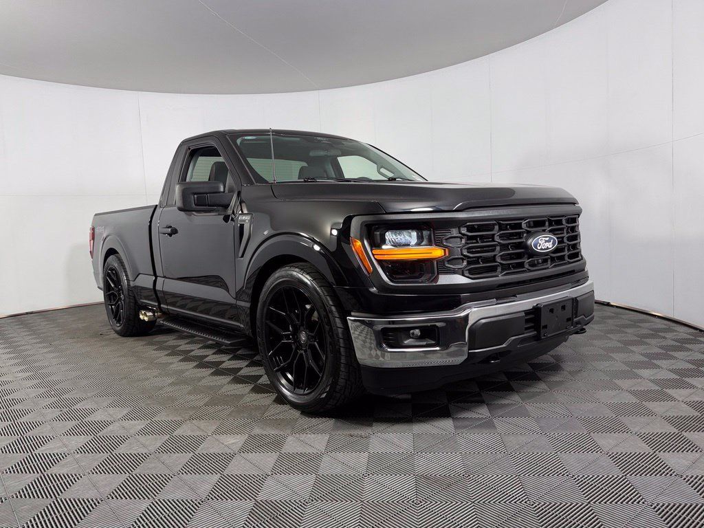 Used 2025 Ford F150 XL w/ Equipment Group 103A High AWD/4WD image 4