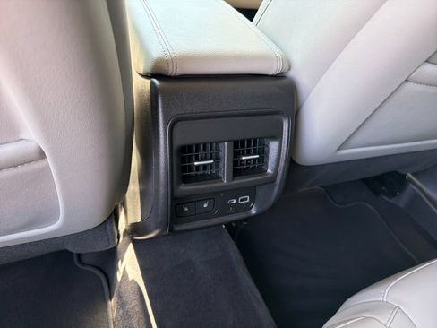 Used 2023 Cadillac XT4 Premium Luxury w/ Technology Package AWD/4WD image 32