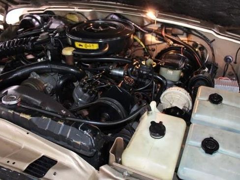 Used 1989 Jeep Grand Wagoneer image 62