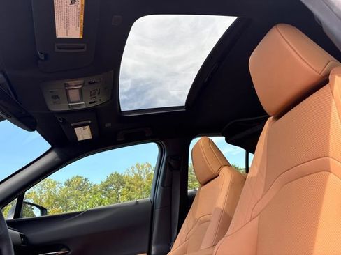 Used 2025 Lexus UX 300h AWD w/ Accessory Package (Z2) image 3