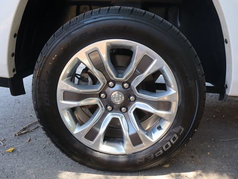 Used 2019 RAM 1500 Limited AWD/4WD image 43