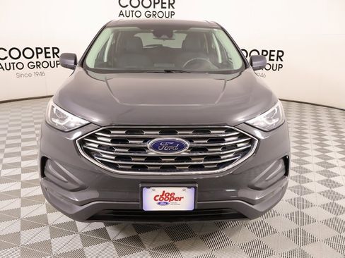 Used 2021 Ford Edge SE image 9