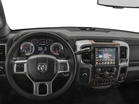Used 2017 RAM 2500 Laramie image 10