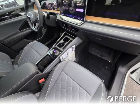 New 2026 Volkswagen Tiguan SEL R-Line image 31