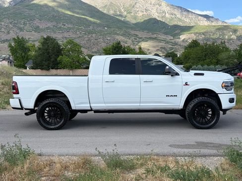 Used 2022 RAM 2500 Laramie AWD/4WD image 8