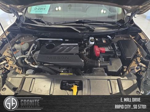 Used 2025 Nissan Rogue SV AWD/4WD image 21