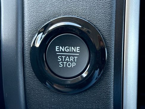 New 2026 Ford Expedition Active image 23