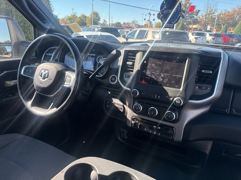 Used 2024 RAM 2500 Big Horn image 10