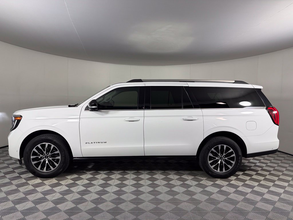 Used 2025 Ford Expedition Max Platinum AWD/4WD image 11