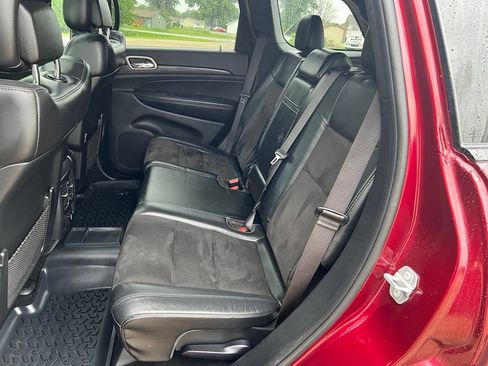 Used 2020 Jeep Grand Cherokee Altitude AWD/4WD image 22