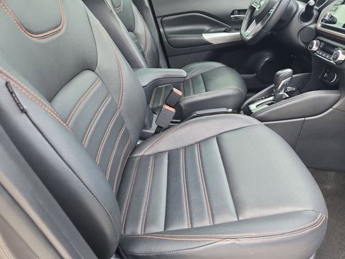 Used 2020 Nissan Kicks SR w/ SR Premium Package FWD image 20