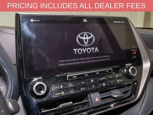 Used 2021 Toyota Highlander Limited FWD image 15