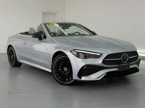 Used 2026 Mercedes-Benz CLE 300 4MATIC Cabriolet image 6
