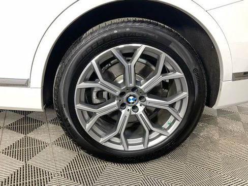Certified 2024 BMW X7 xDrive40i image 39