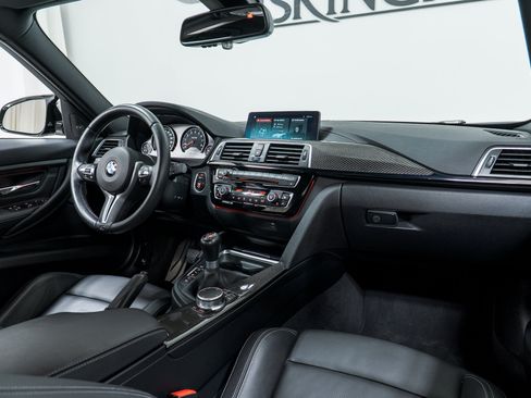 Used 2018 BMW M3 RWD image 15
