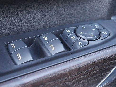 Used 2023 GMC Sierra 3500 Denali w/ Denali Ultimate Package image 26