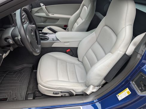 Used 2007 Chevrolet Corvette Coupe w/ Preferred Equipment Group RWD image 15