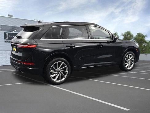 New 2026 Lincoln Corsair Grand Touring image 4