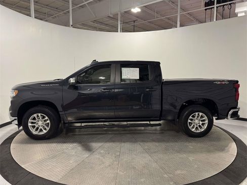 Used 2022 Chevrolet Silverado 1500 LT image 4