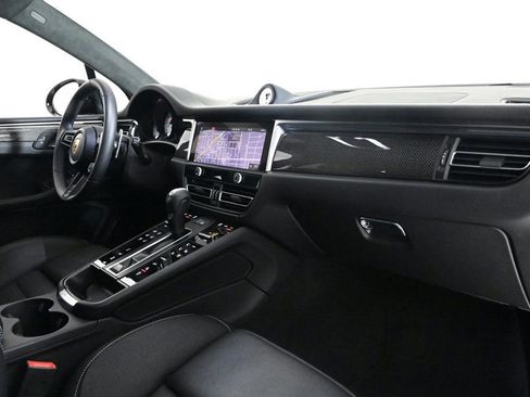 Certified 2026 Porsche Macan GTS image 17