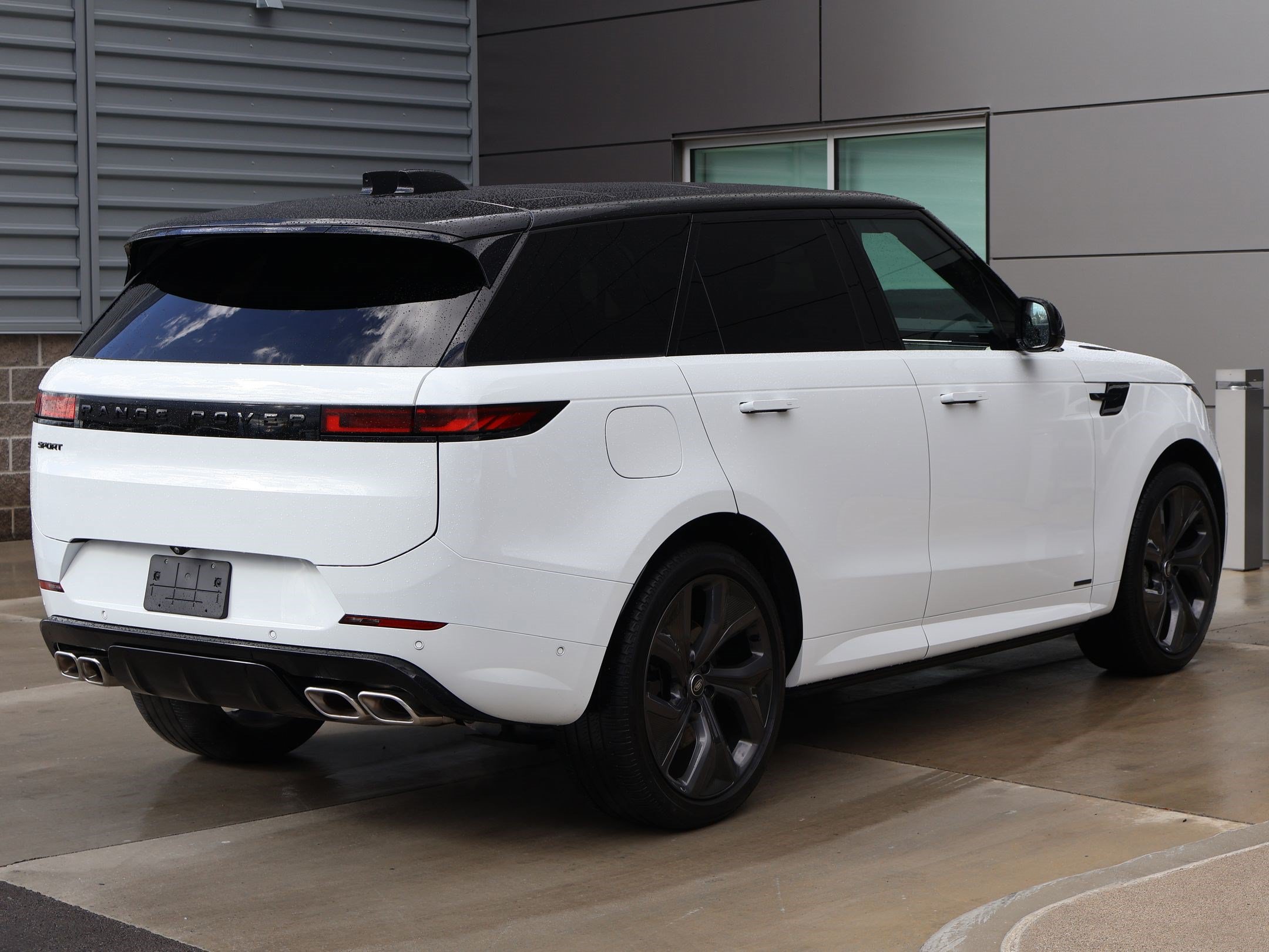 Certified 2025 Land Rover Range Rover Sport Autobiography AWD/4WD image 7