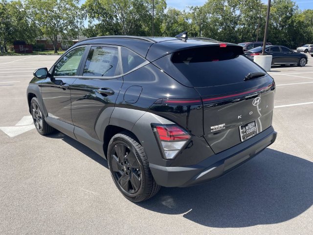 New 2027 Hyundai Kona SEL Sport FWD image 3