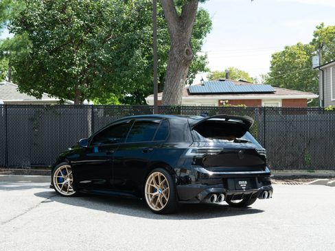 Used 2024 Volkswagen Golf R AWD/4WD image 9