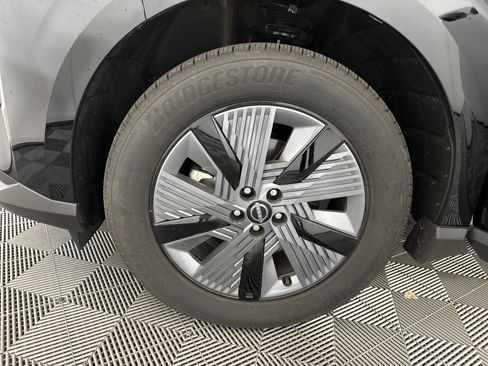 Certified 2025 Nissan Murano SL image 13