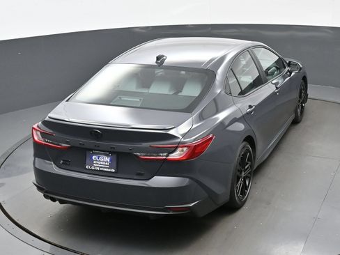 Used 2025 Toyota Camry SE AWD/4WD image 38