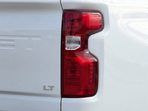 Certified 2025 Chevrolet Silverado 2500 LT w/ Convenience Package image 7