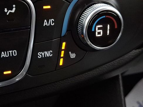Certified 2023 Chevrolet Traverse LT FWD image 25