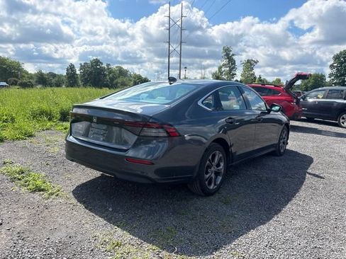 Used 2023 Honda Accord EX image 8